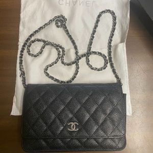Chanel crossbody purse